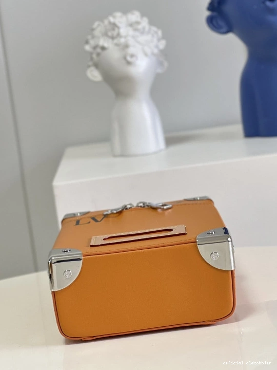 Official oldcobbler VUITTON TRUNK VERTICAL BOX LOUIS 0807